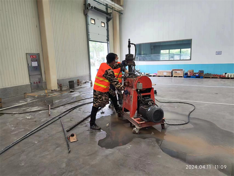 德昌厂房地面下沉塌陷注浆加固施工